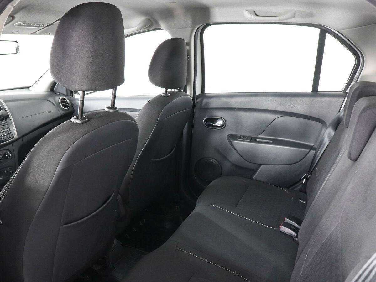 Б/У Рено Логан 2018 года. Фото: #7