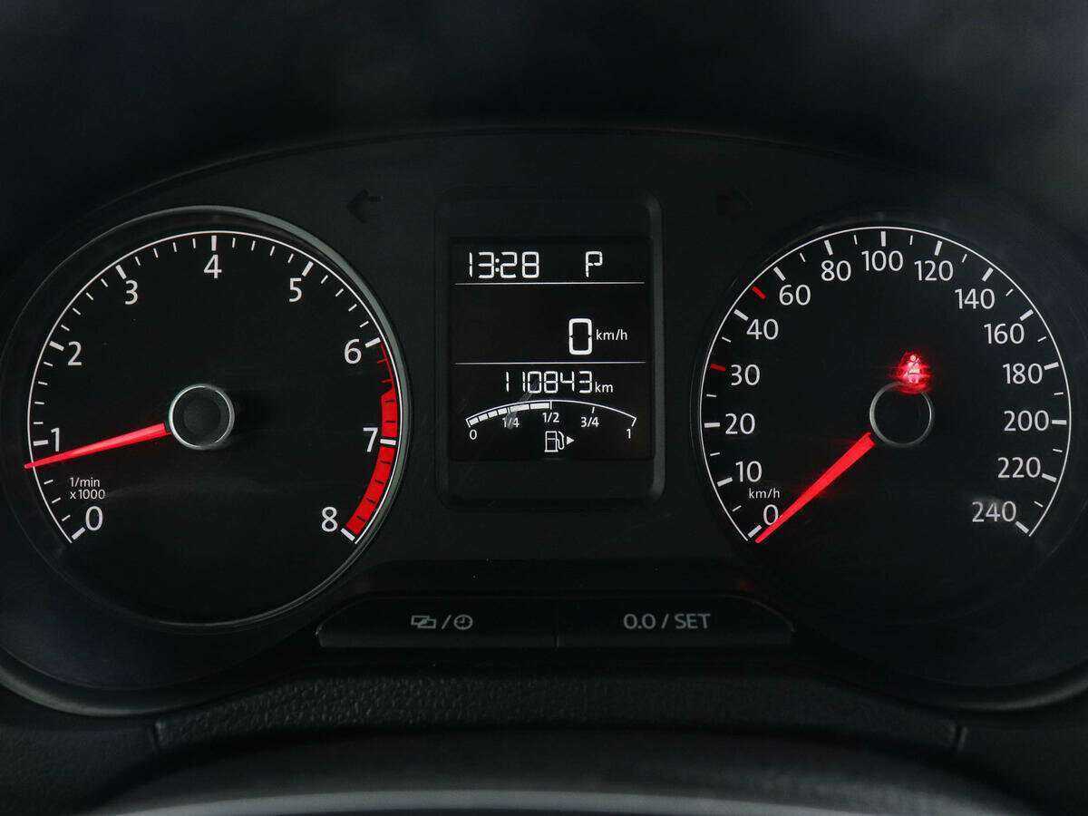 Б/У Фольксваген Поло 2018 года. Фото: #10