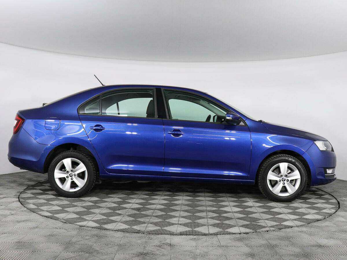 Б/У Шкода Рапид 2018 года. Фото: #3