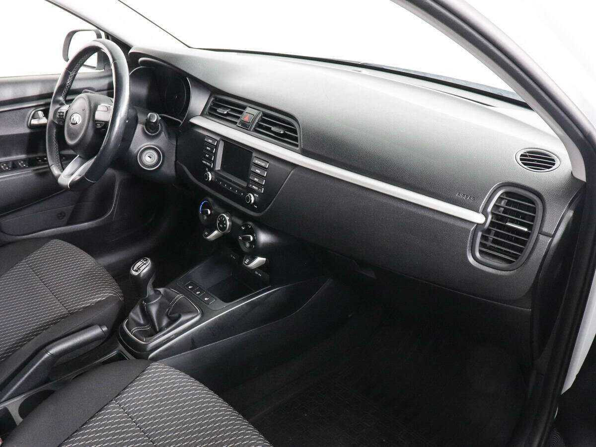 Б/У Киа Рио 2019 года. Фото: #9