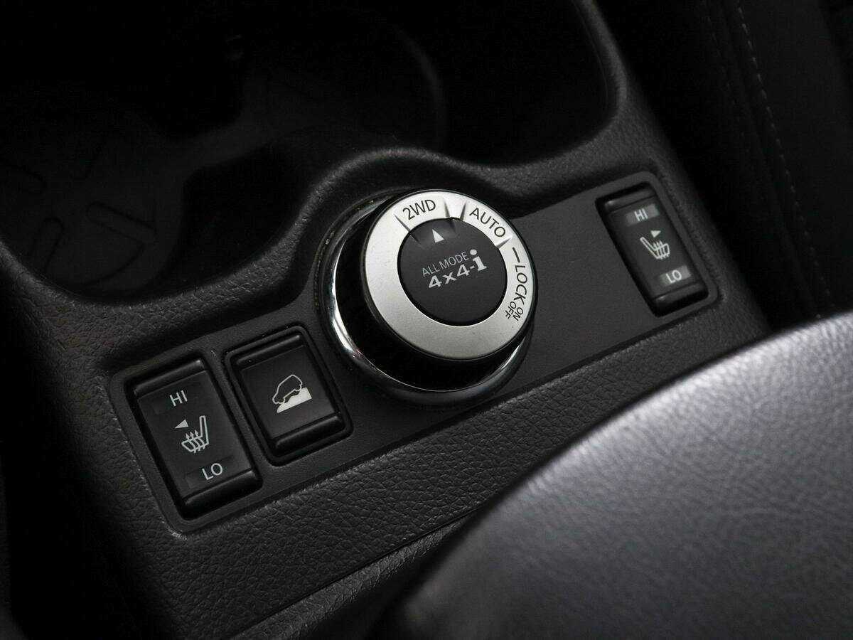 Б/У Ниссан Икс-Трейл 2016 года. Фото: #12