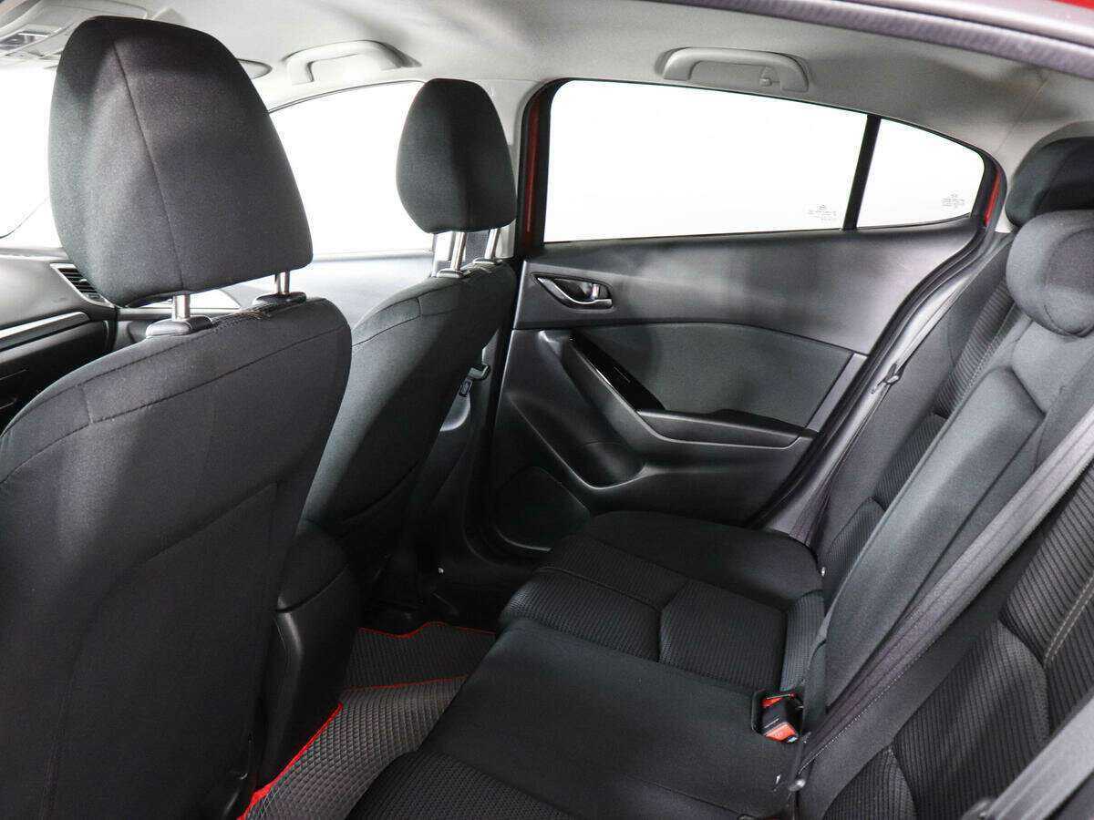 Б/У Мазда 3 2018 года. Фото: #11