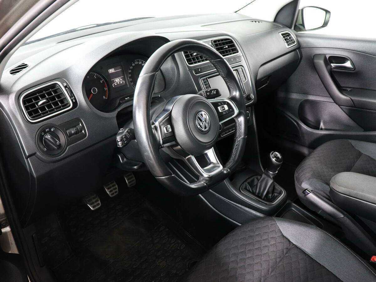 Б/У Фольксваген Поло 2018 года. Фото: #7