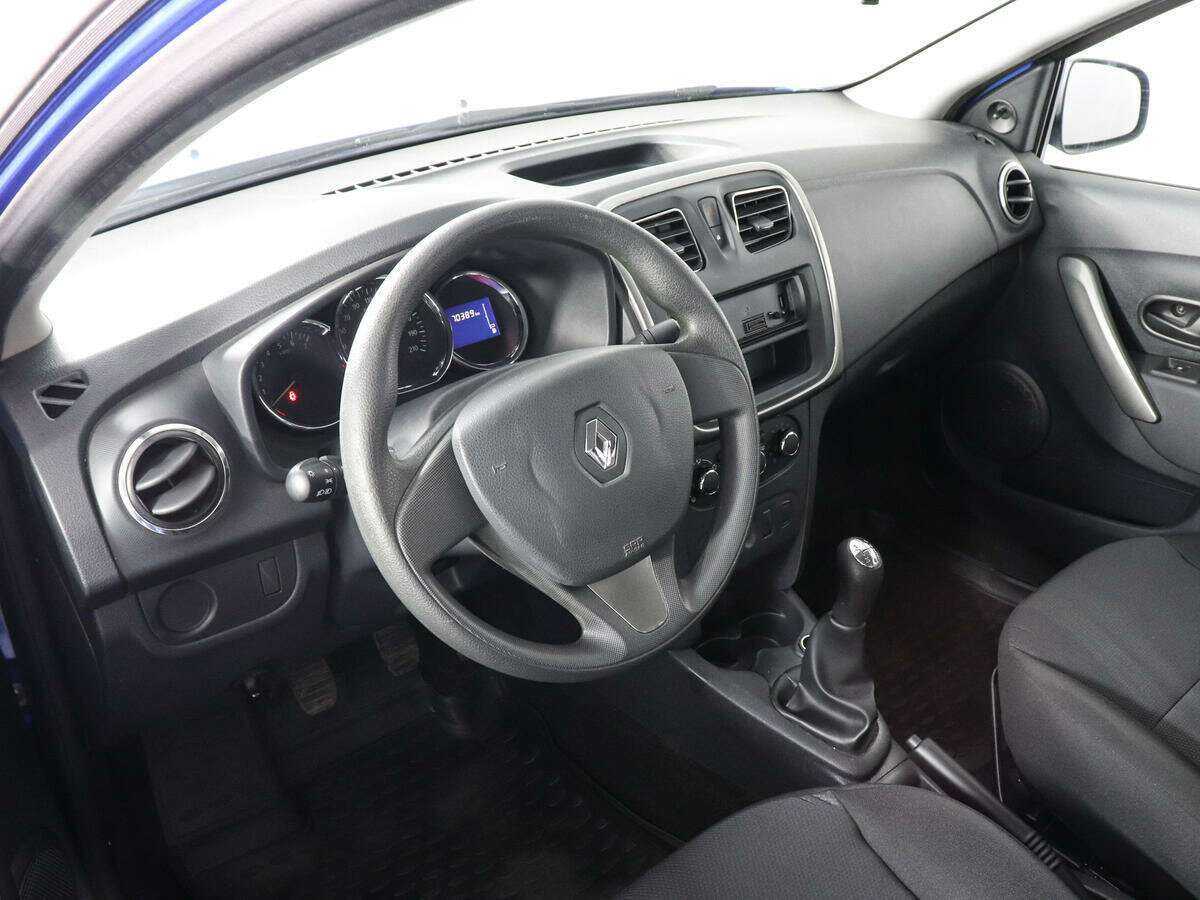 Б/У Рено Логан 2017 года. Фото: #8