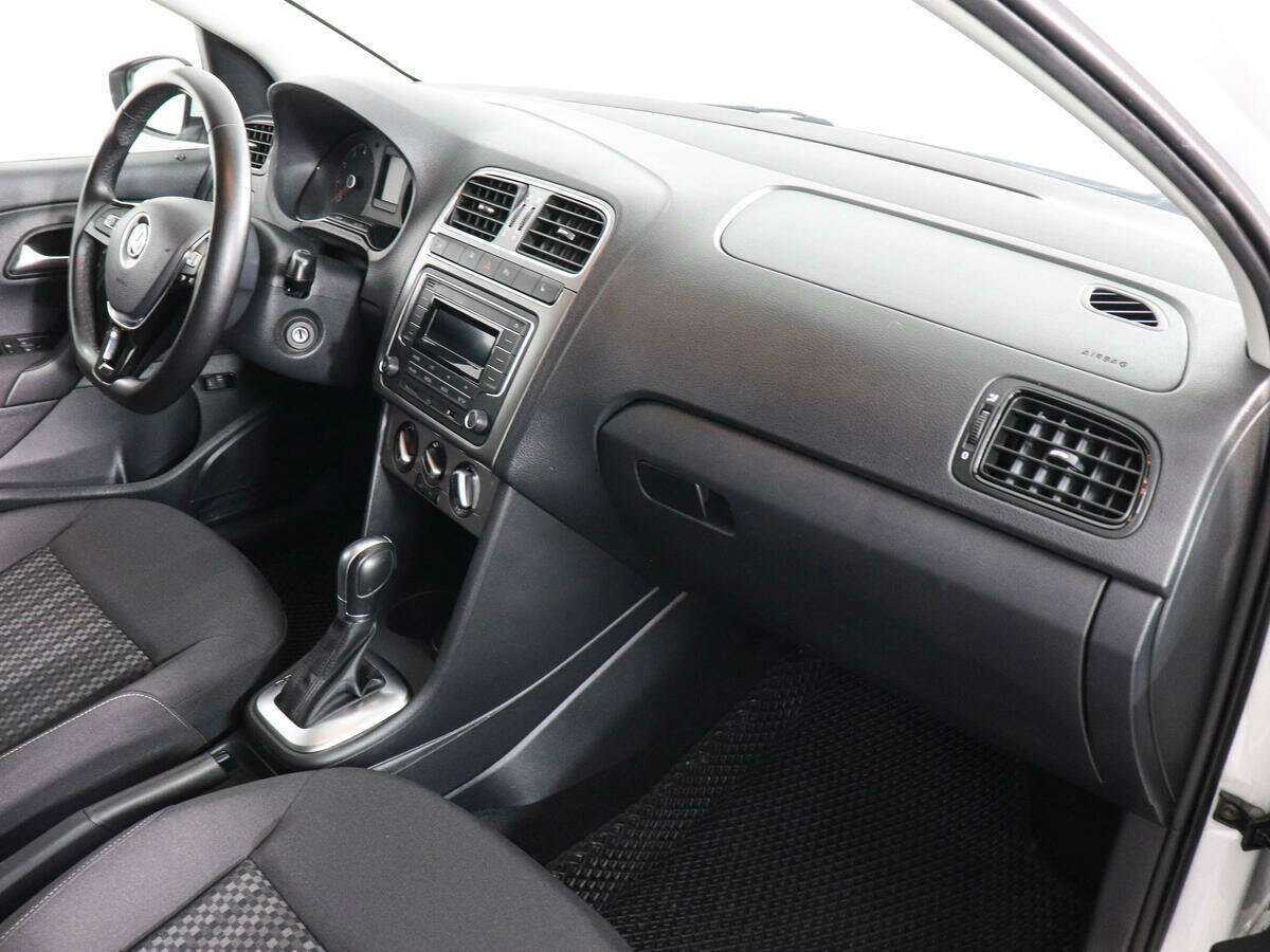 Б/У Фольксваген Поло 2019 года. Фото: #8