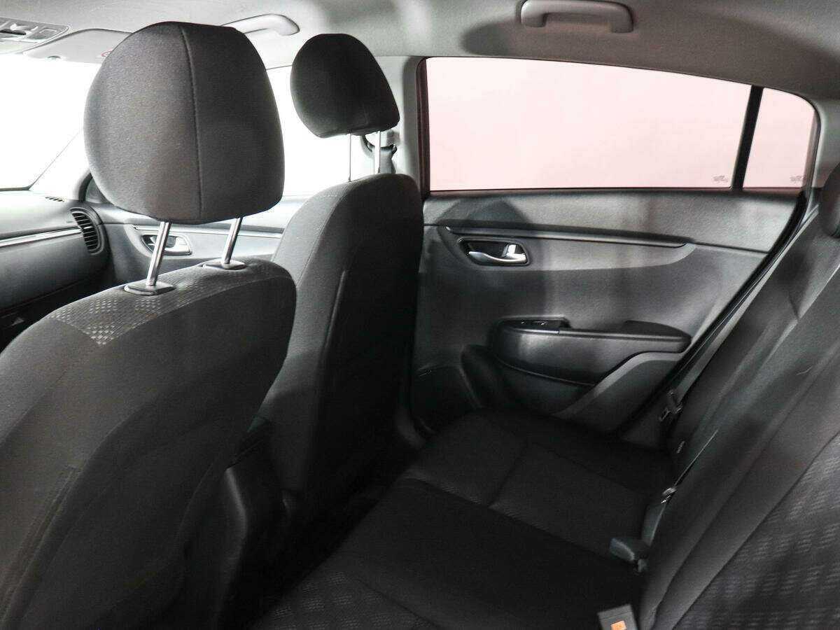 Б/У Киа Рио 2019 года. Фото: #11