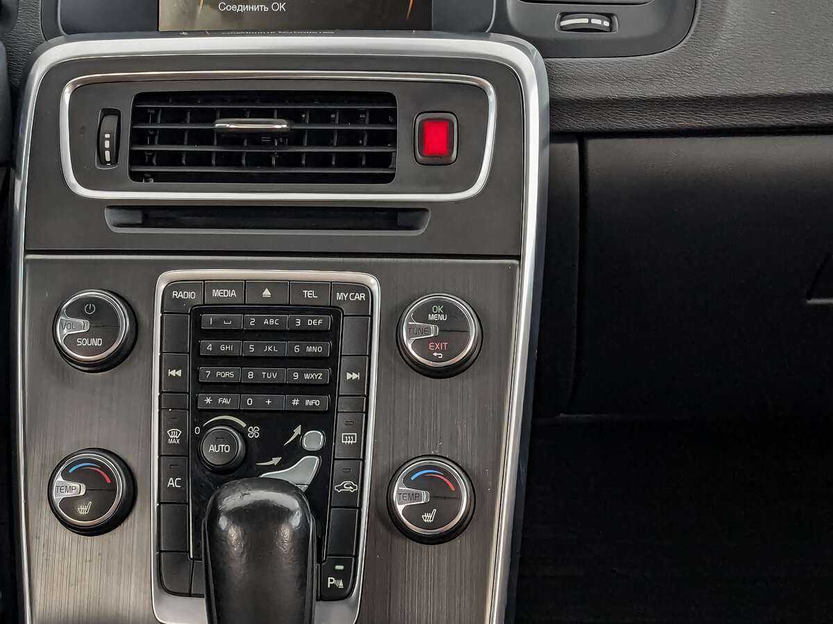 Б/У Вольво С60 2012 года. Фото: #23