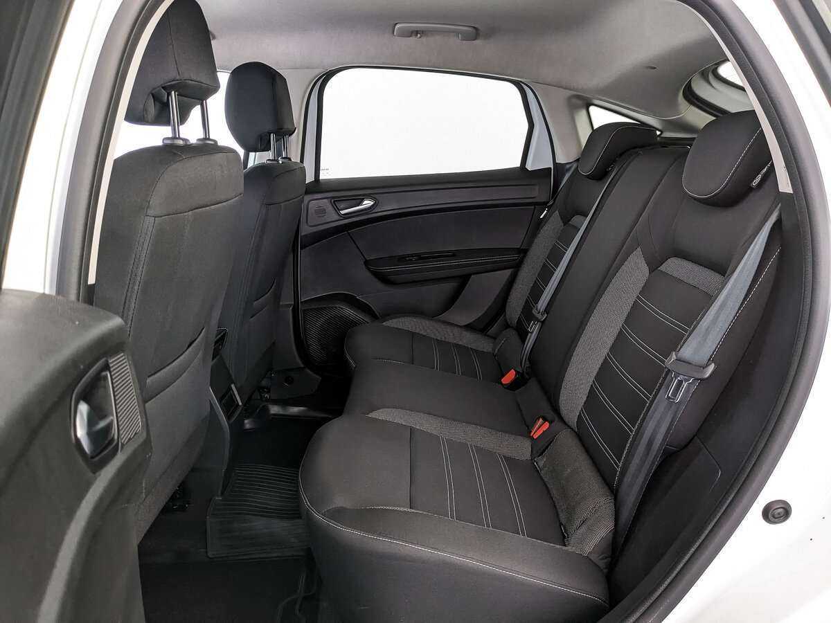 Б/У Рено Аркана 2019 года. Фото: #13