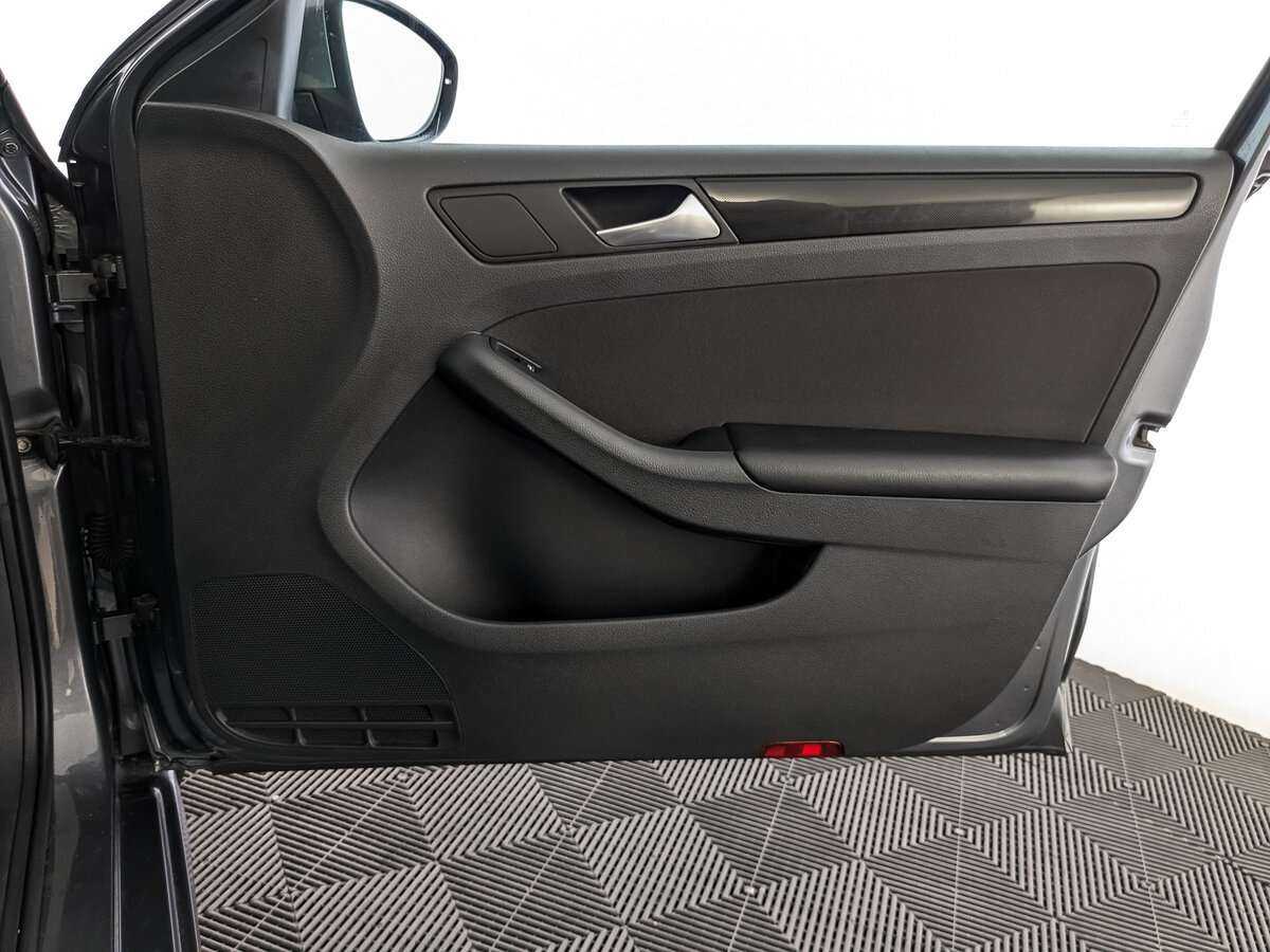 Б/У Фольксваген Джетта 2012 года. Фото: #18