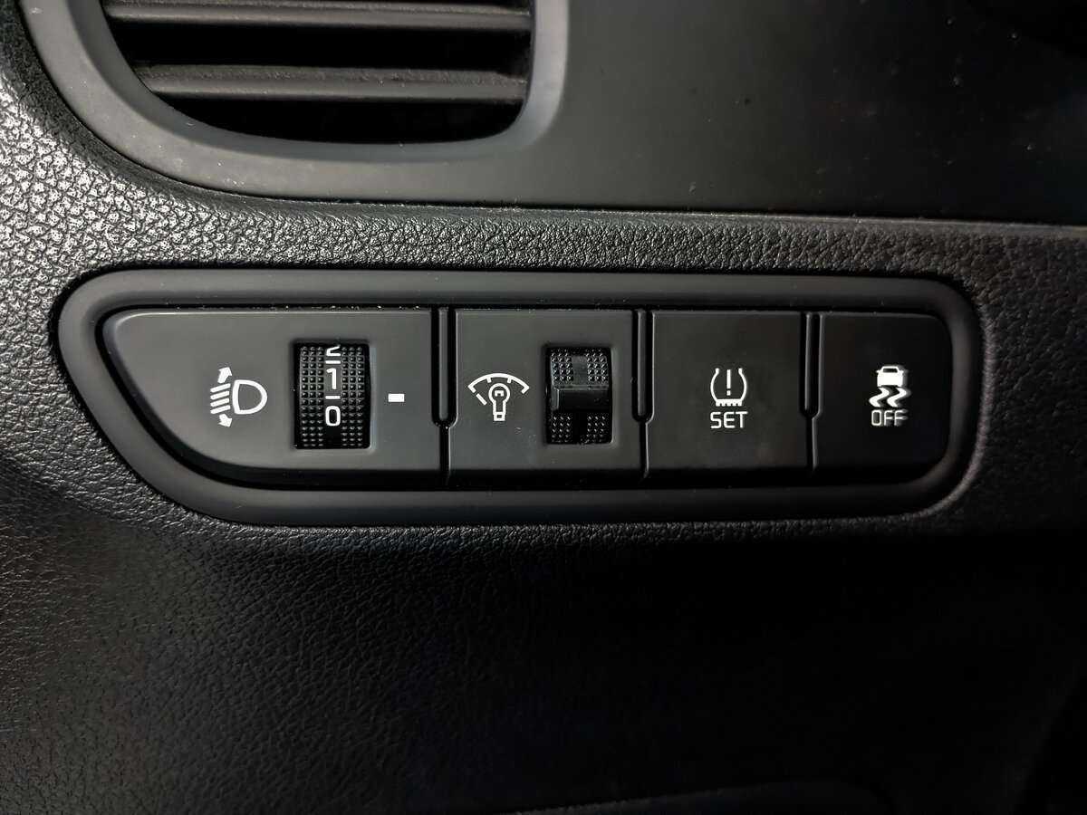 Б/У Киа Рио 2019 года. Фото: #24