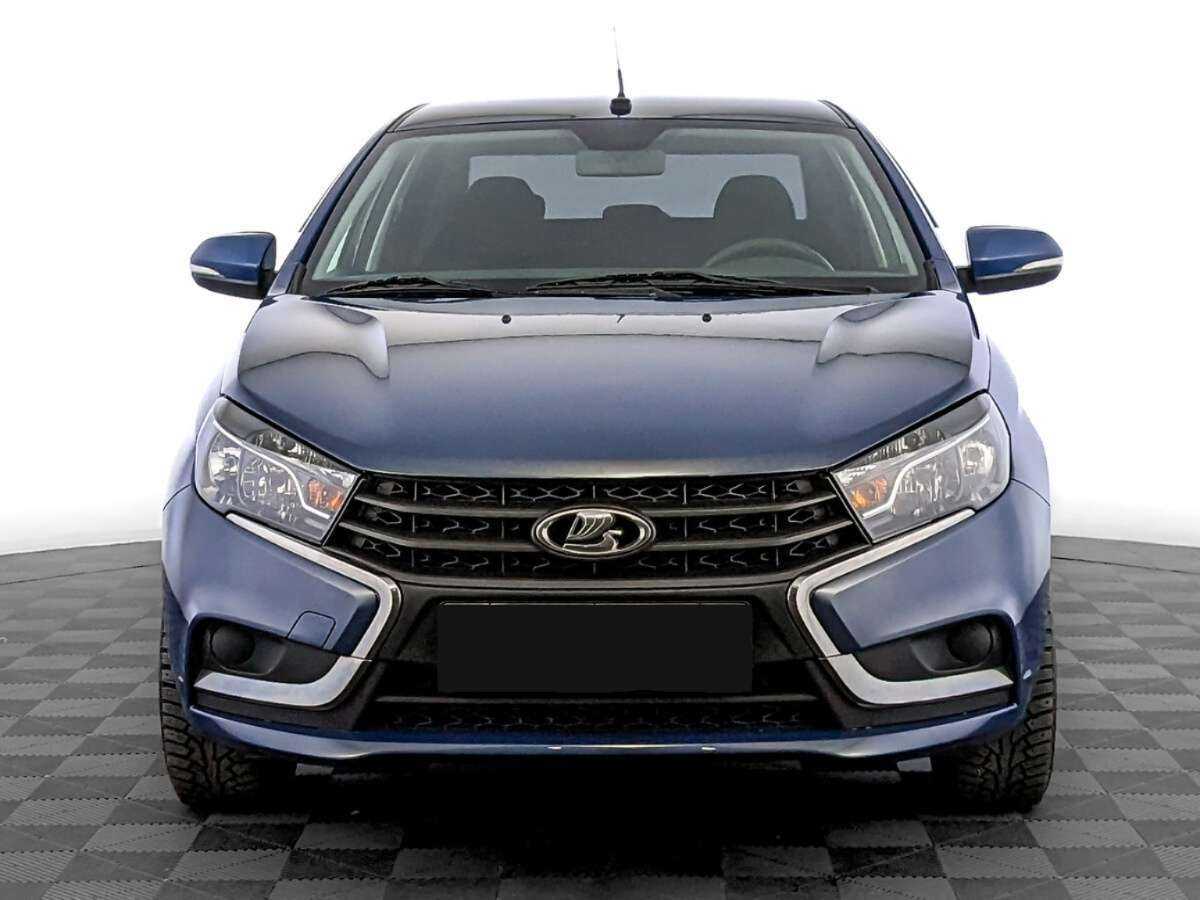 Б/У Лада (ВАЗ) Веста 2017 года. Фото: #1