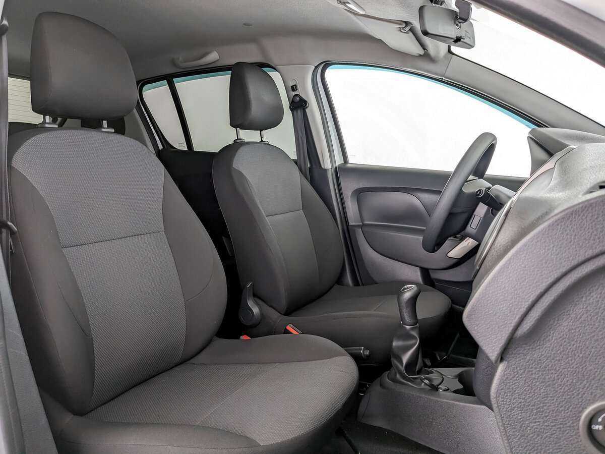 Б/У Рено Сандеро 2016 года. Фото: #15