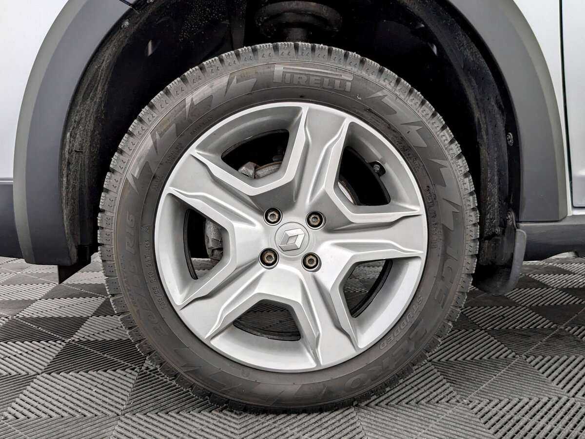 Б/У Рено Сандеро 2021 года. Фото: #17