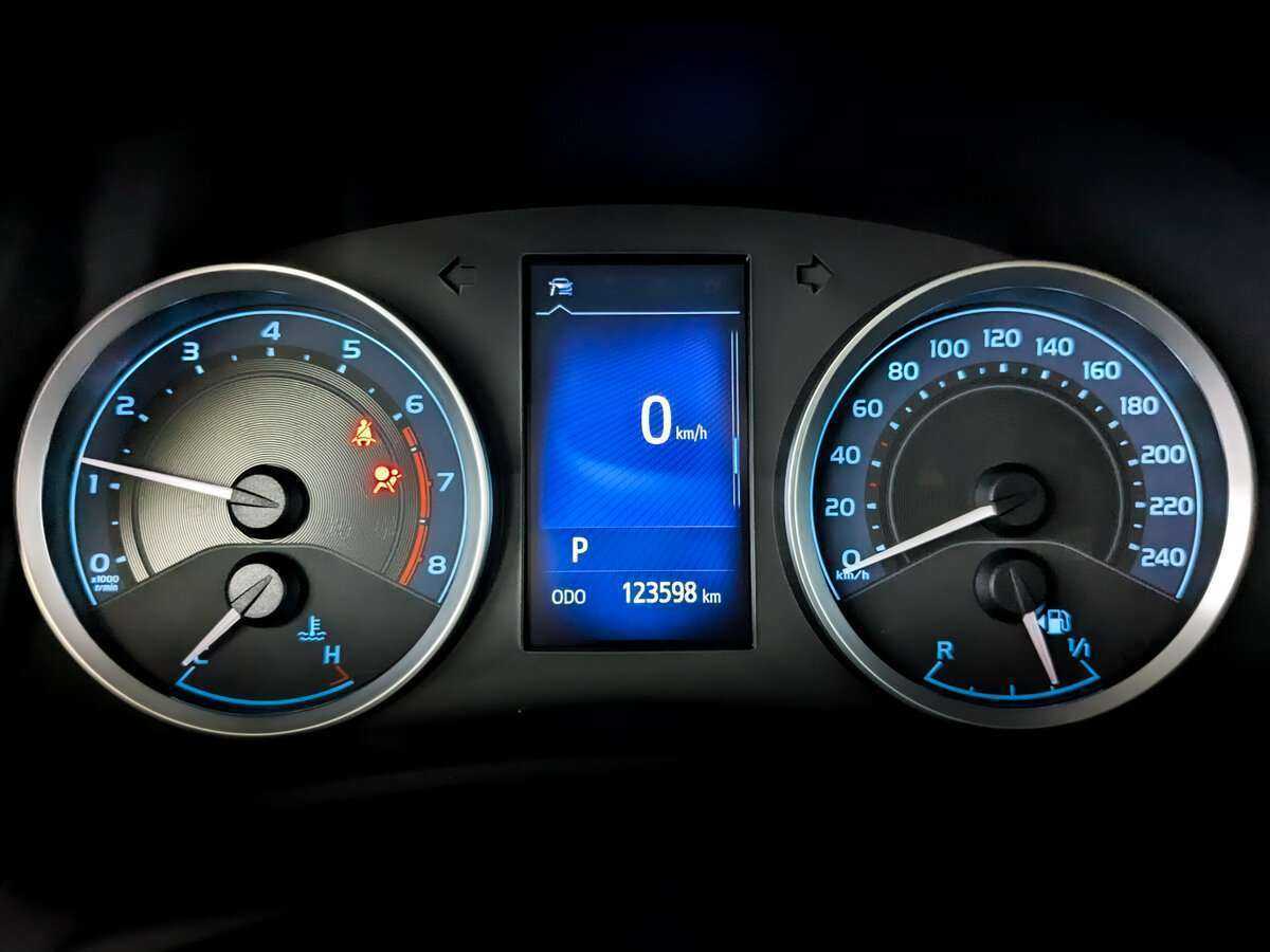 Б/У Тойота Королла 2018 года. Фото: #11