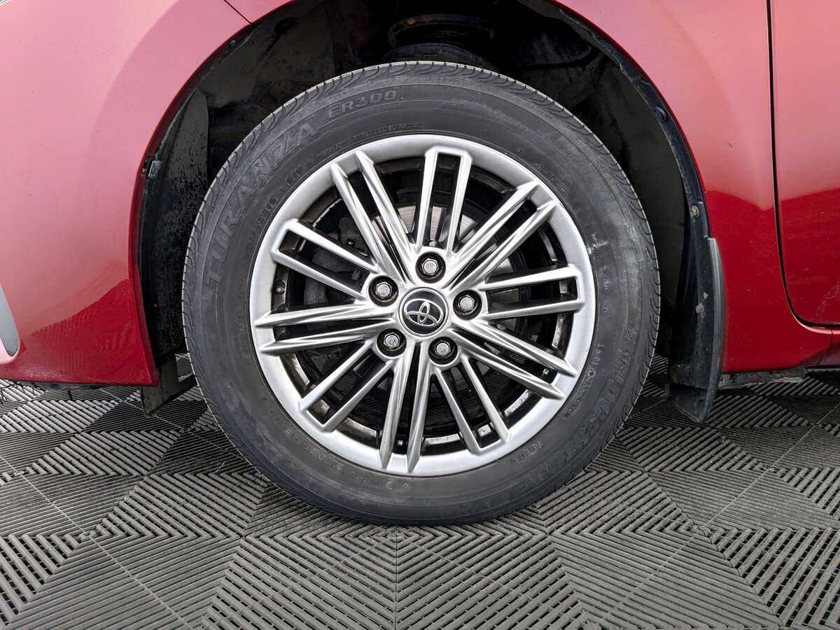 Б/У Тойота Королла 2018 года. Фото: #16