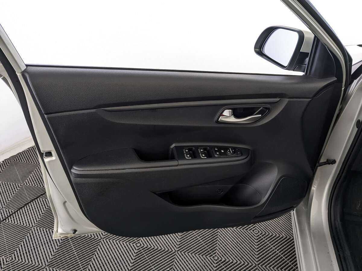 Б/У Киа Рио 2019 года. Фото: #13