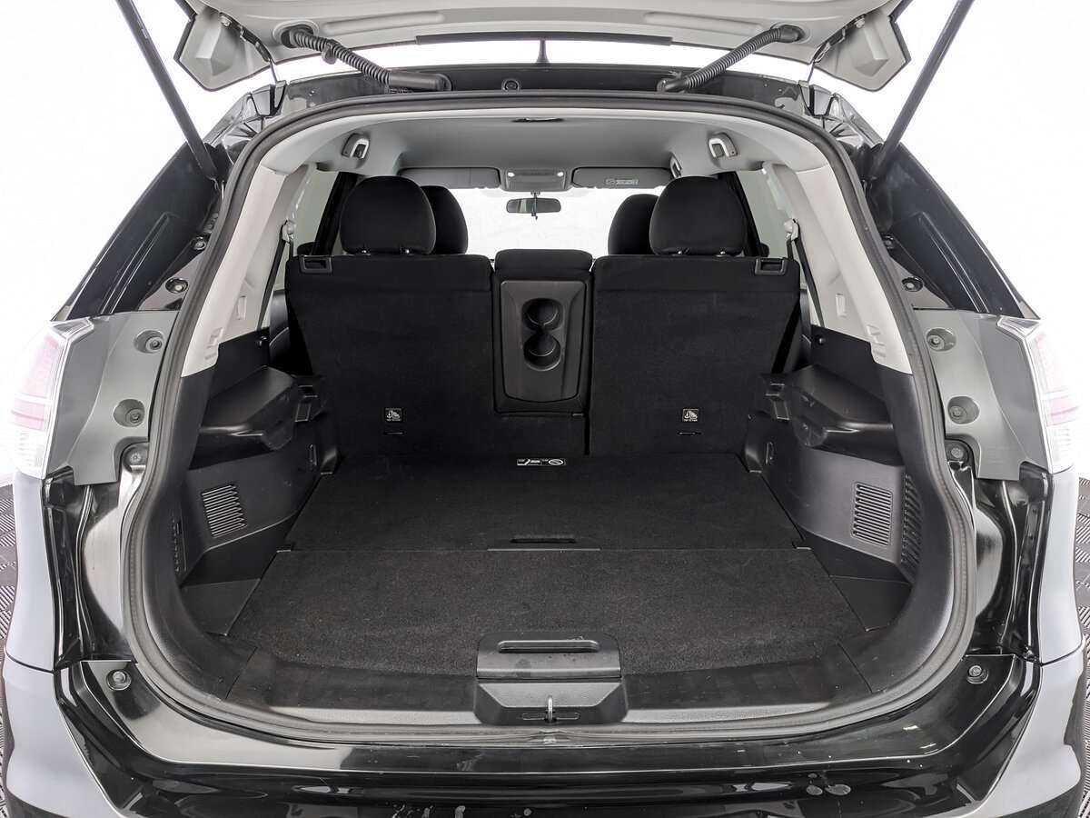 Б/У Ниссан Икс-Трейл 2016 года. Фото: #9