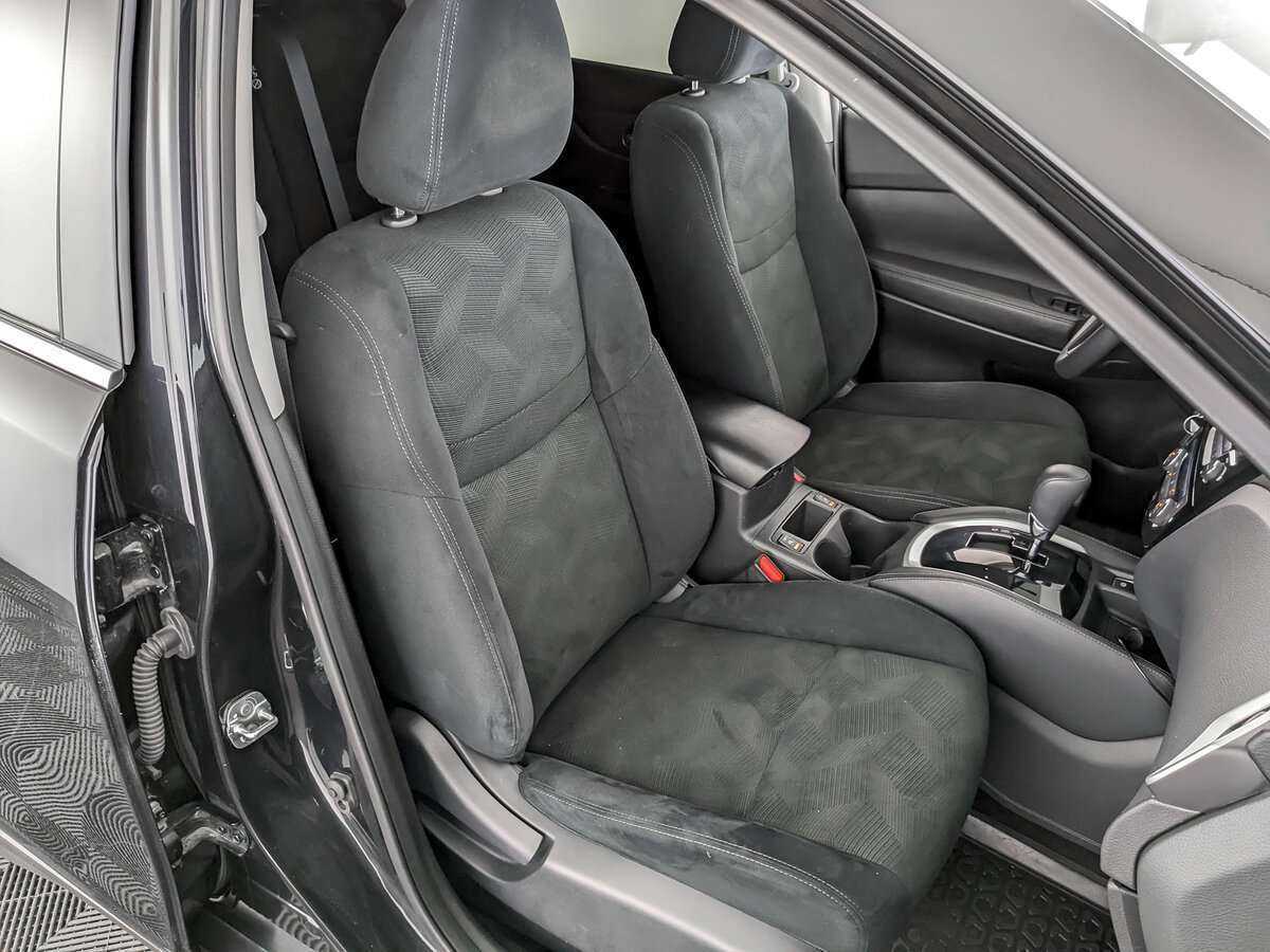 Б/У Ниссан Икс-Трейл 2016 года. Фото: #21