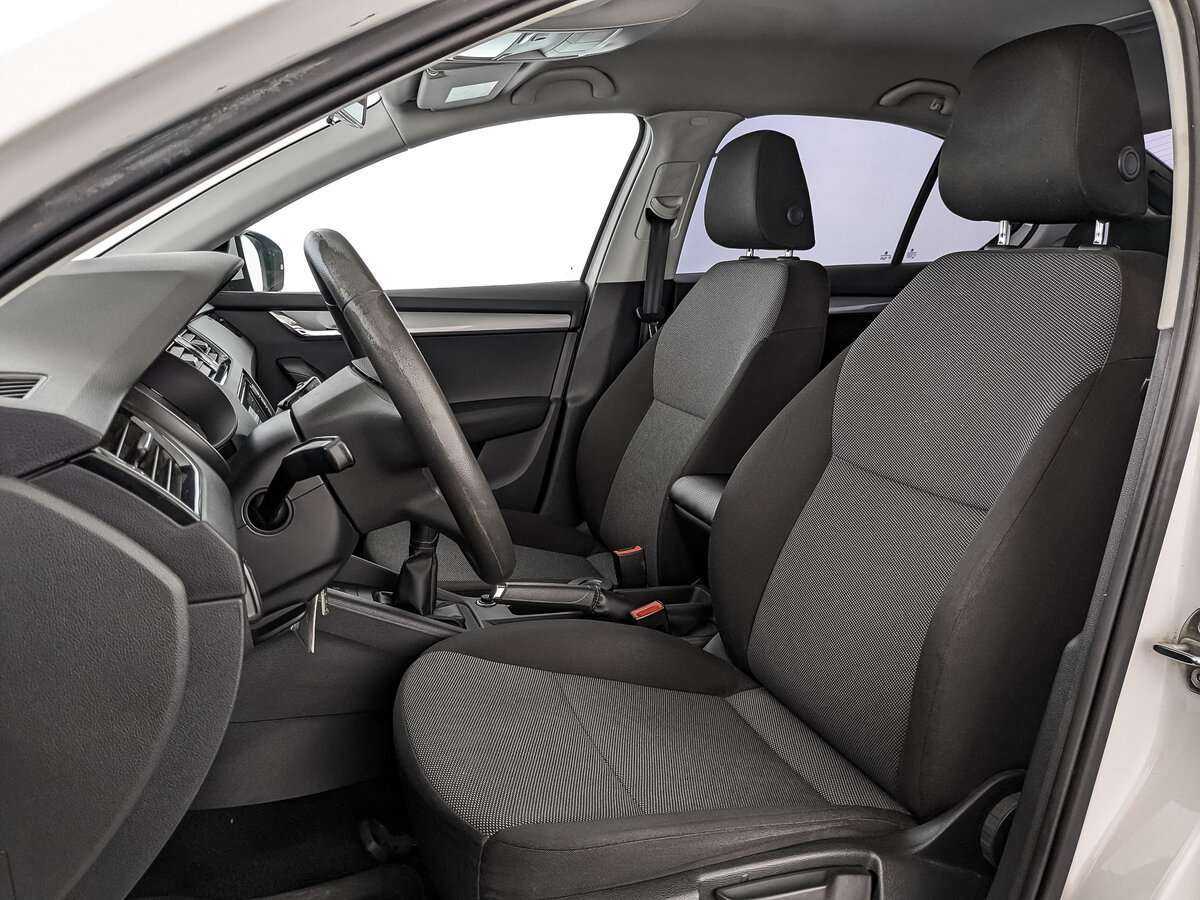 Б/У Шкода Октавия 2015 года. Фото: #15