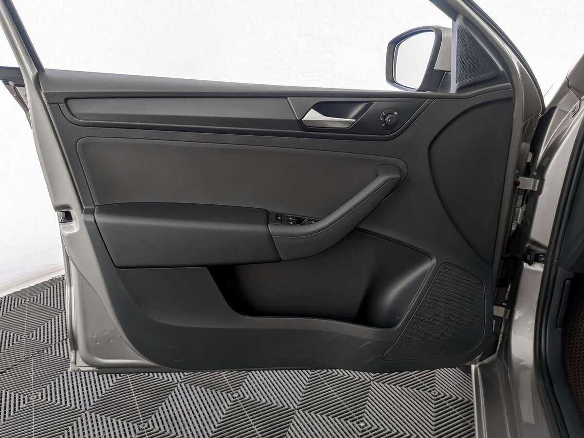 Б/У Фольксваген Поло 2020 года. Фото: #17