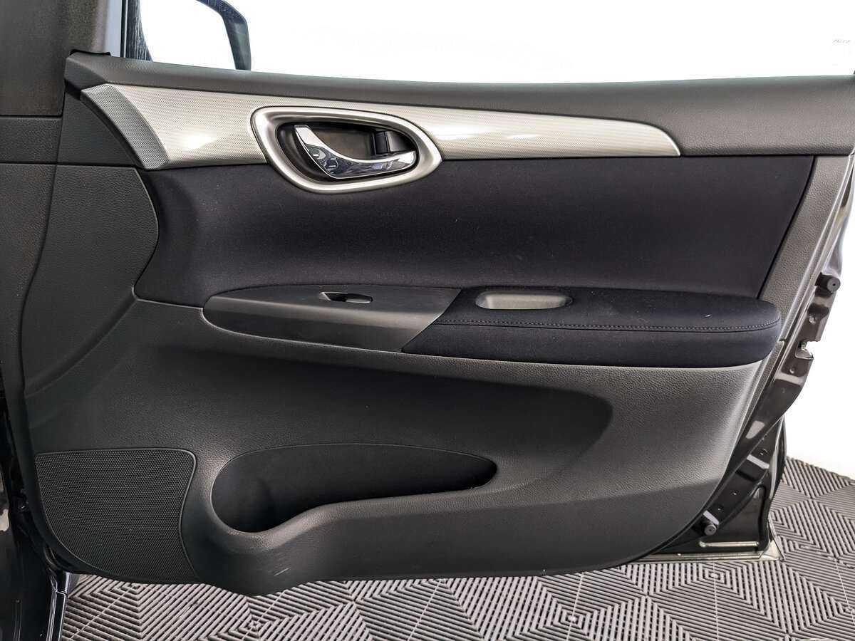 Б/У Ниссан Тиида 2015 года. Фото: #20