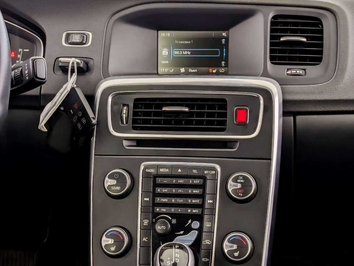 Б/У Вольво С60 2015 года. Фото: #12