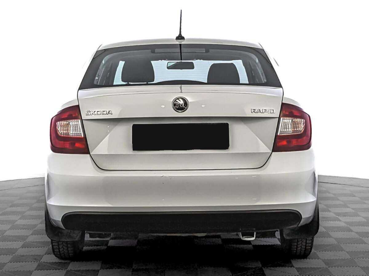 Б/У Шкода Рапид 2017 года. Фото: #5