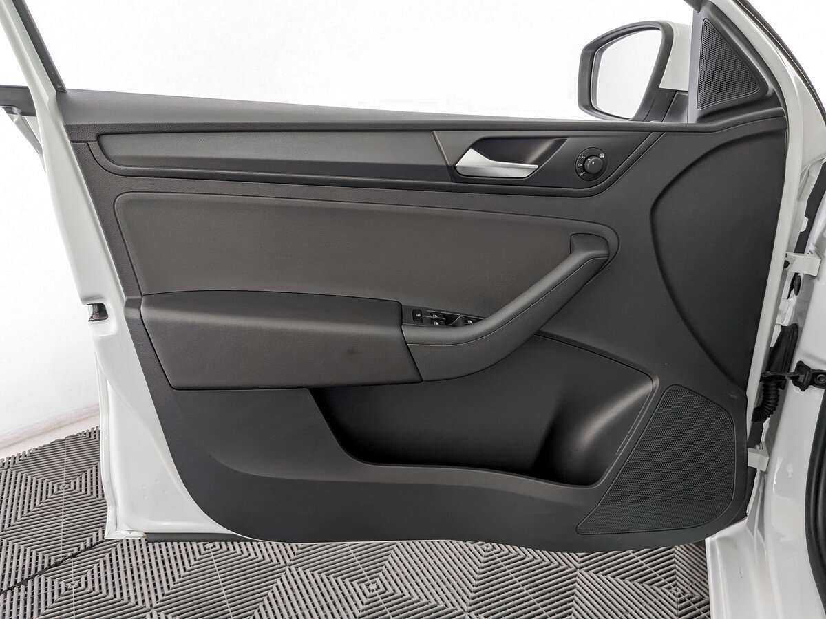 Б/У Фольксваген Поло 2020 года. Фото: #17