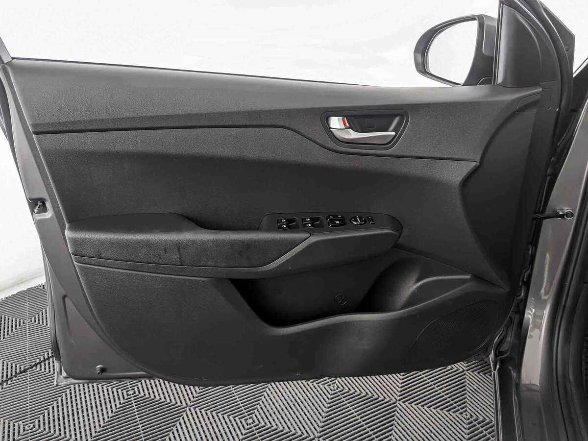 Б/У Хендай Солярис 2021 года. Фото: #14