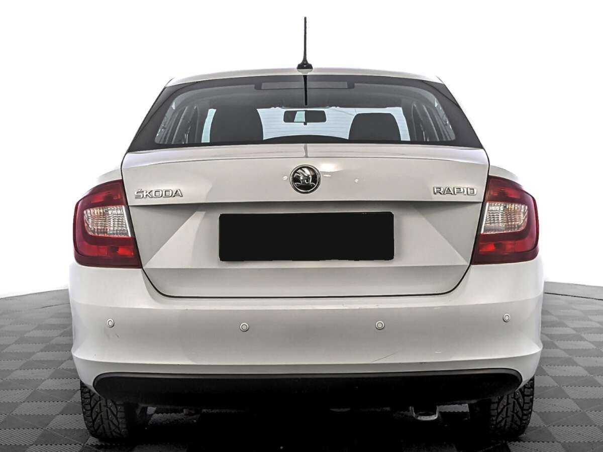 Б/У Шкода Рапид 2018 года. Фото: #5