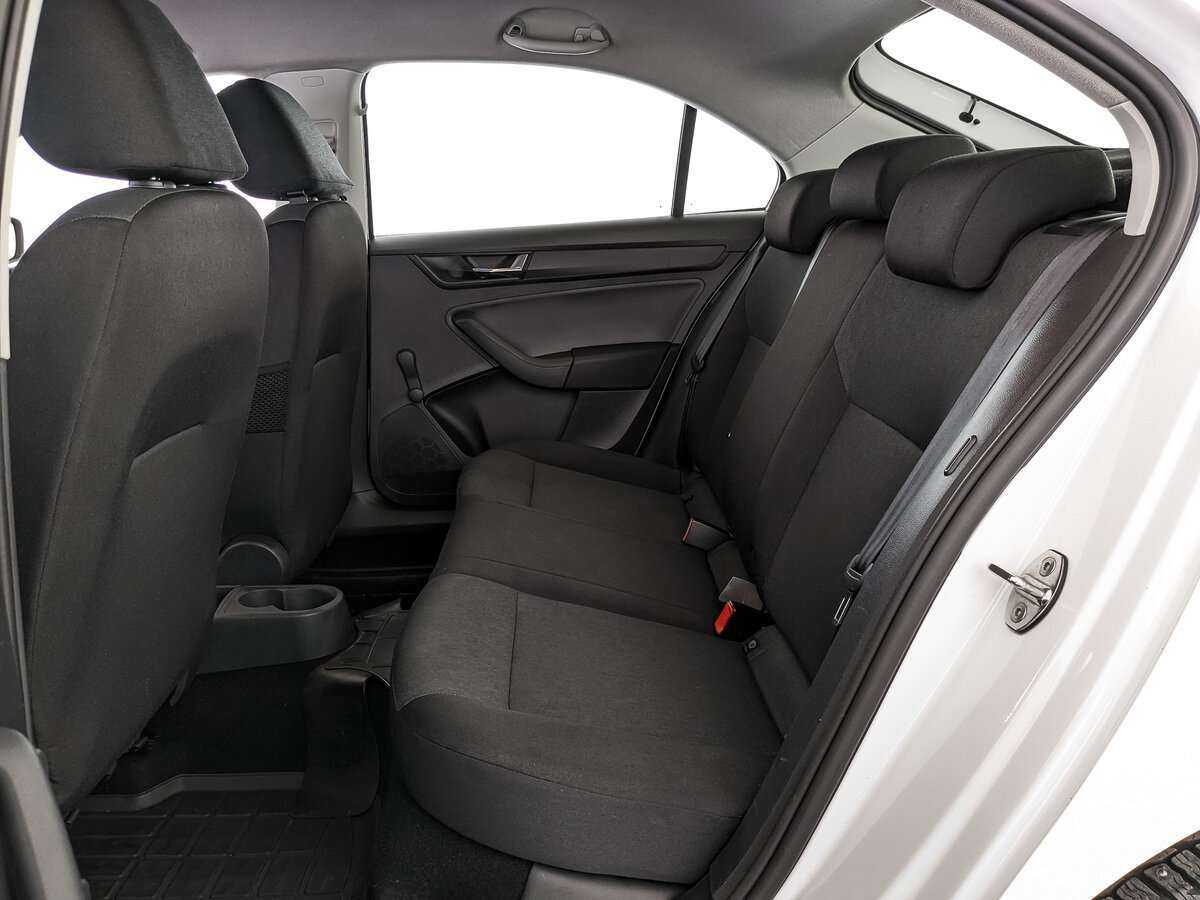 Б/У Шкода Рапид 2018 года. Фото: #13