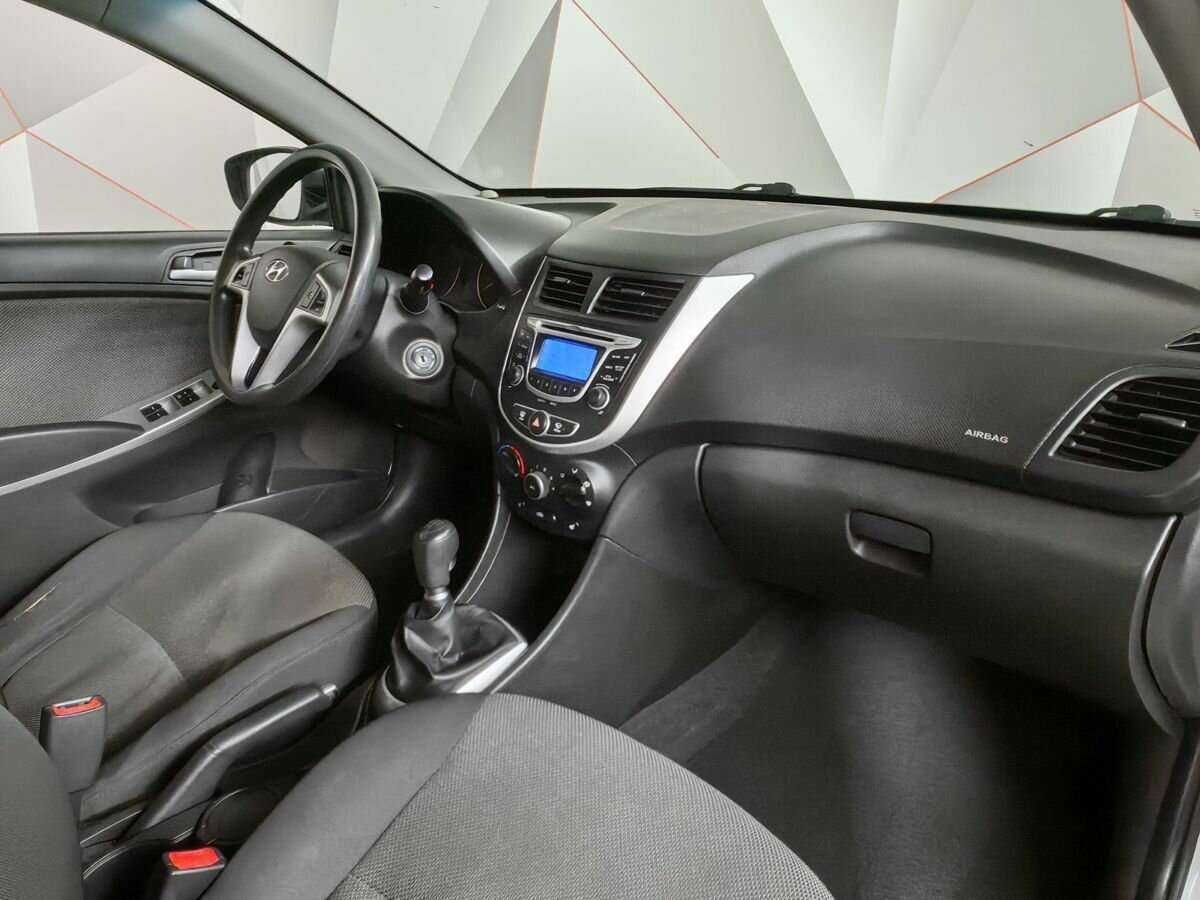 Б/У Хендай Солярис 2013 года. Фото: #8