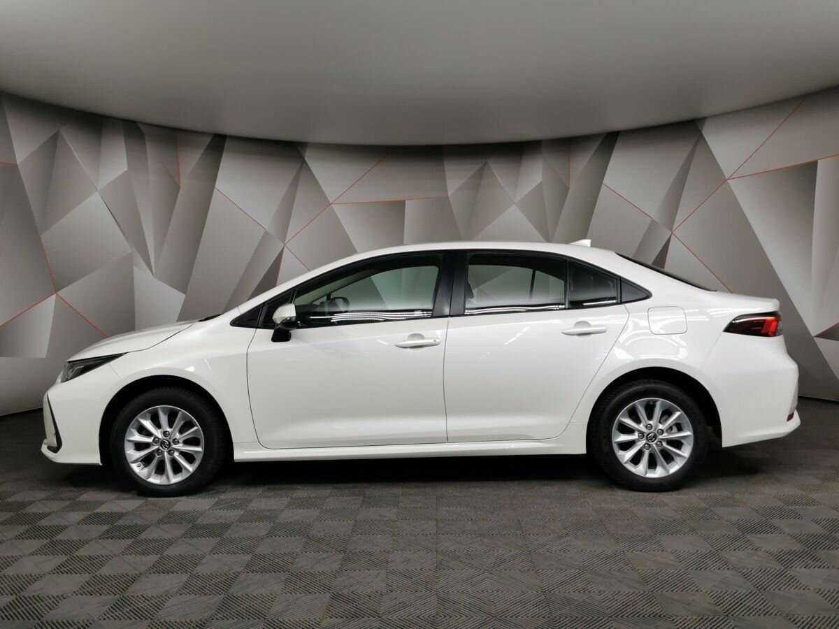 Б/У Тойота Королла 2019 года. Фото: #4