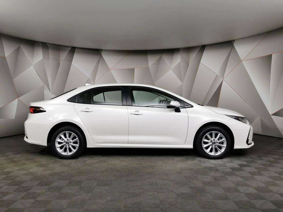 Б/У Тойота Королла 2019 года. Фото: #5