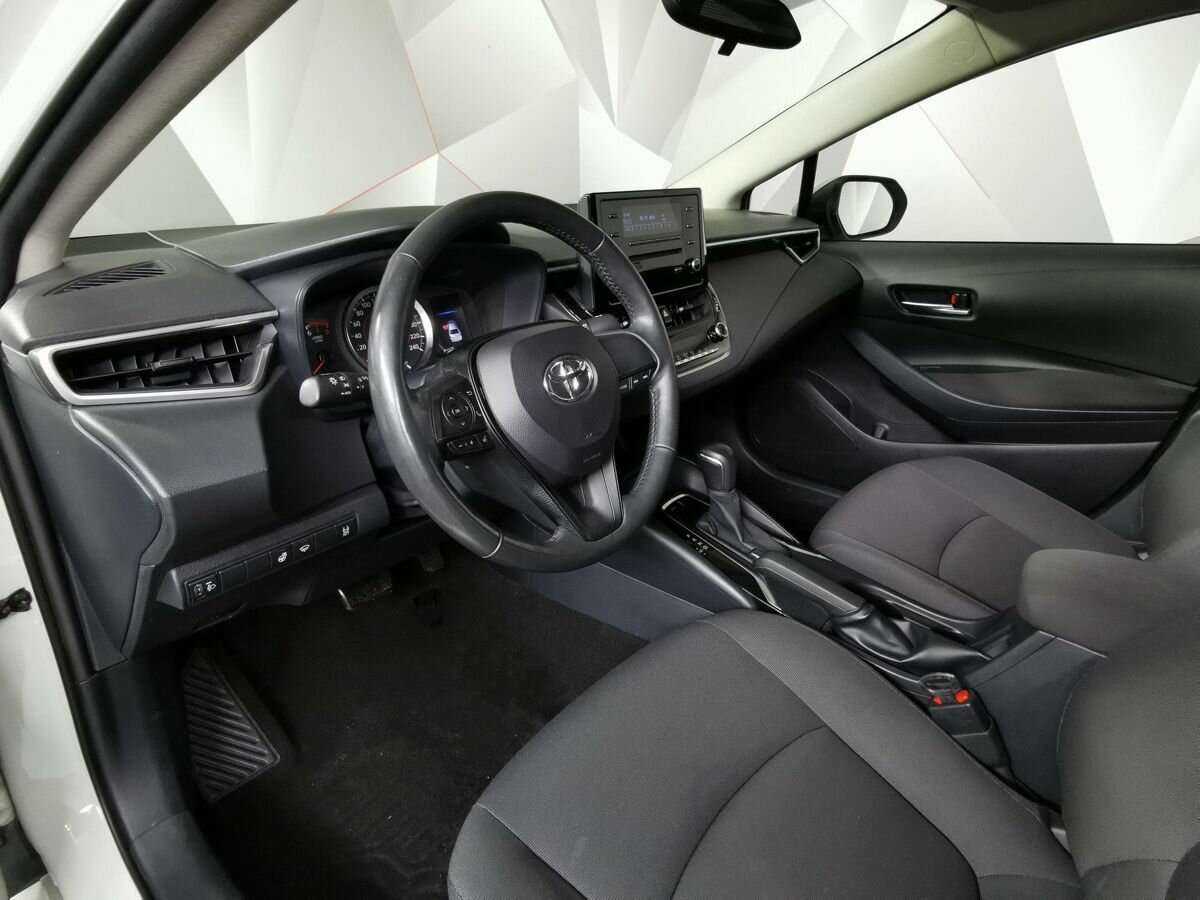 Б/У Тойота Королла 2019 года. Фото: #13