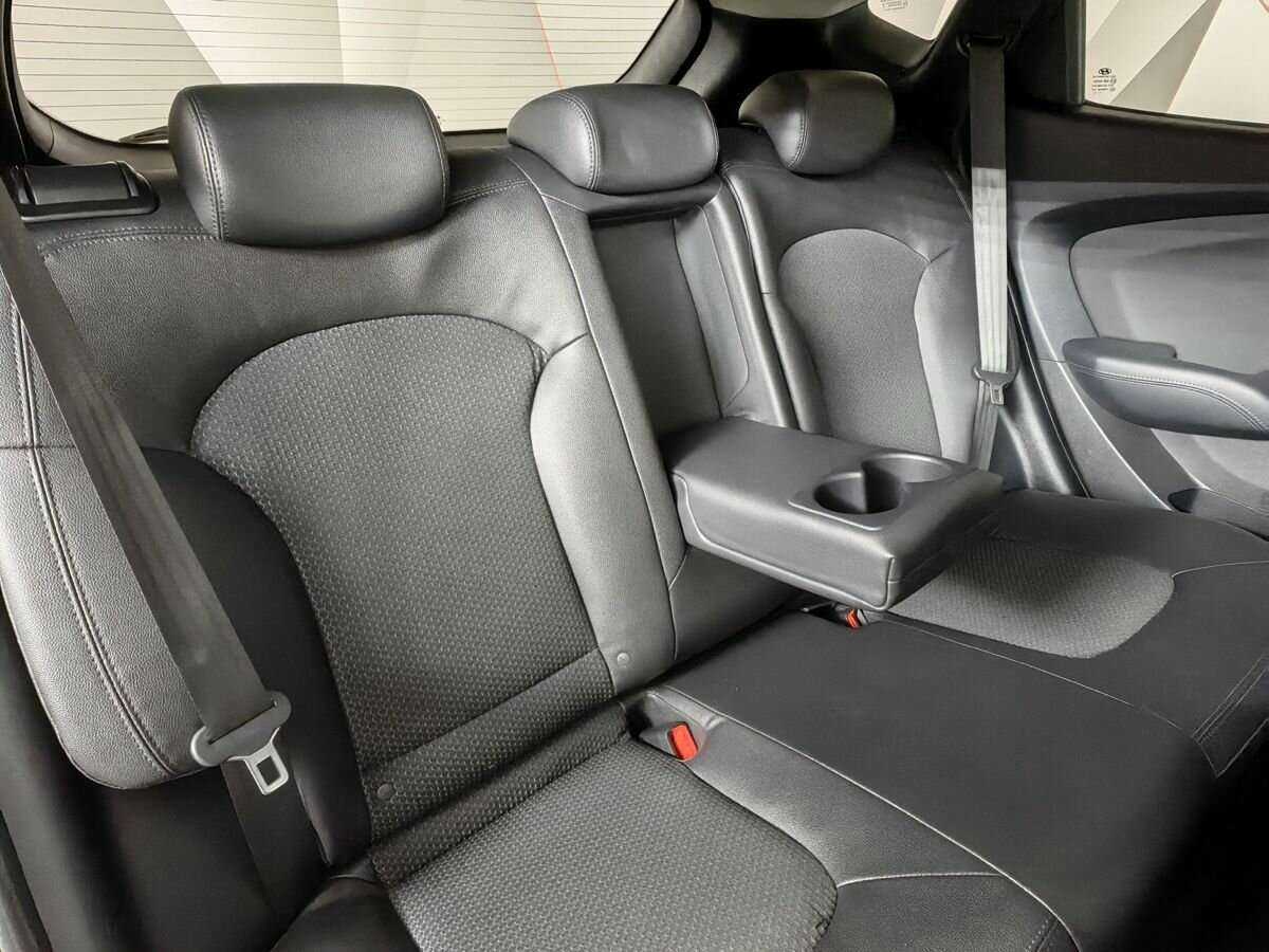 Б/У Хендай ай-икс35 2013 года. Фото: #12