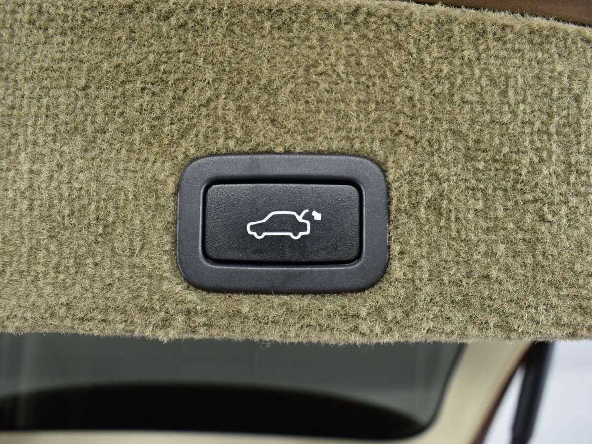 Б/У Вольво ИксЦ60 2013 года. Фото: #15