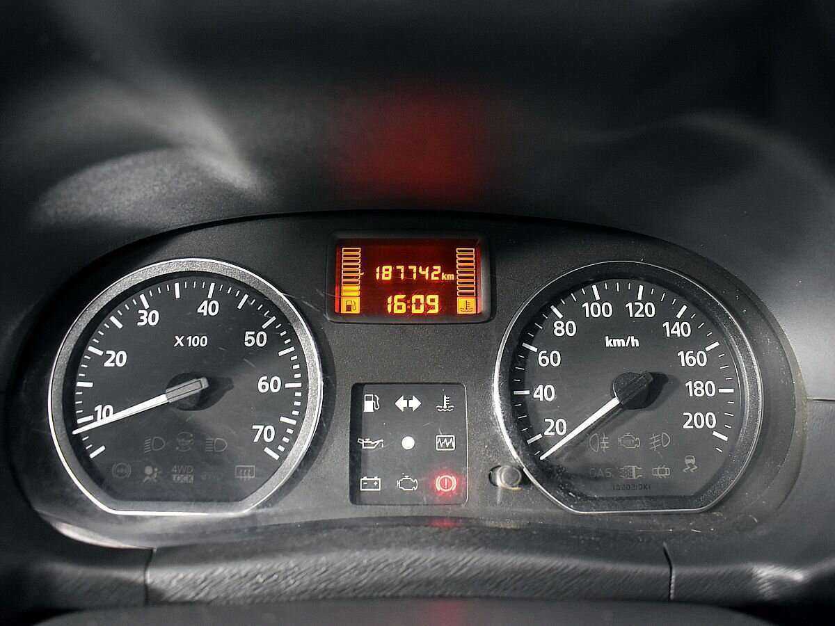 Б/У Ниссан Террано 2014 года. Фото: #8