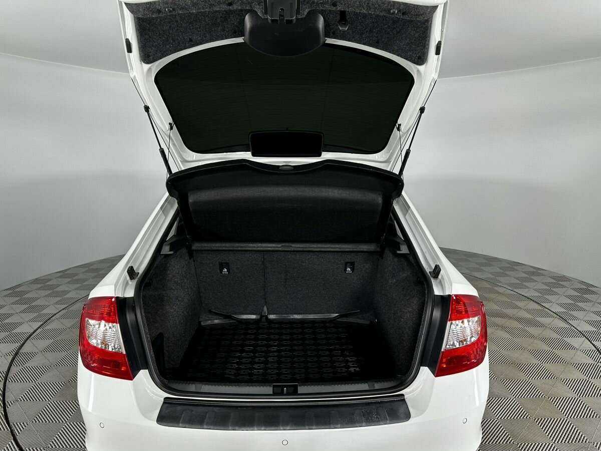 Б/У Шкода Рапид 2016 года. Фото: #16