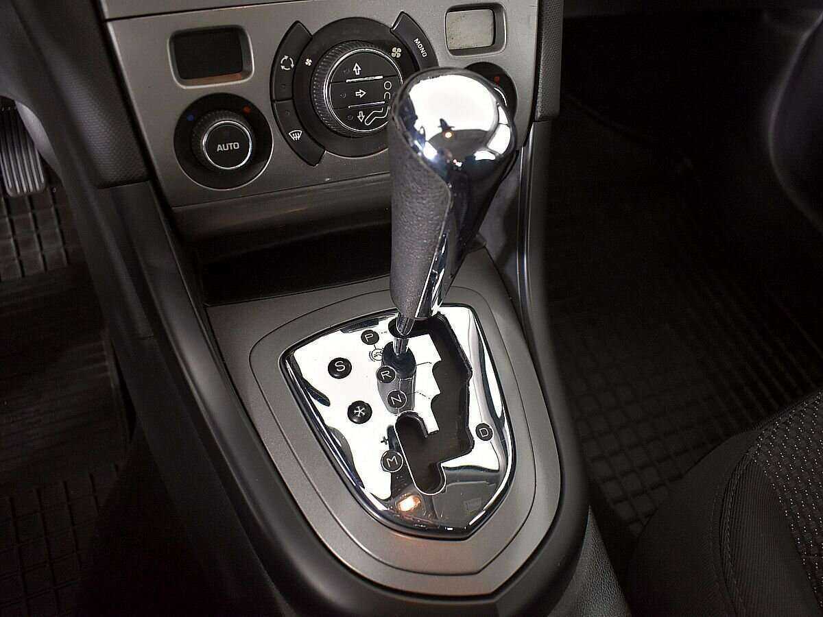 Б/У Пежо 408 2013 года. Фото: #14