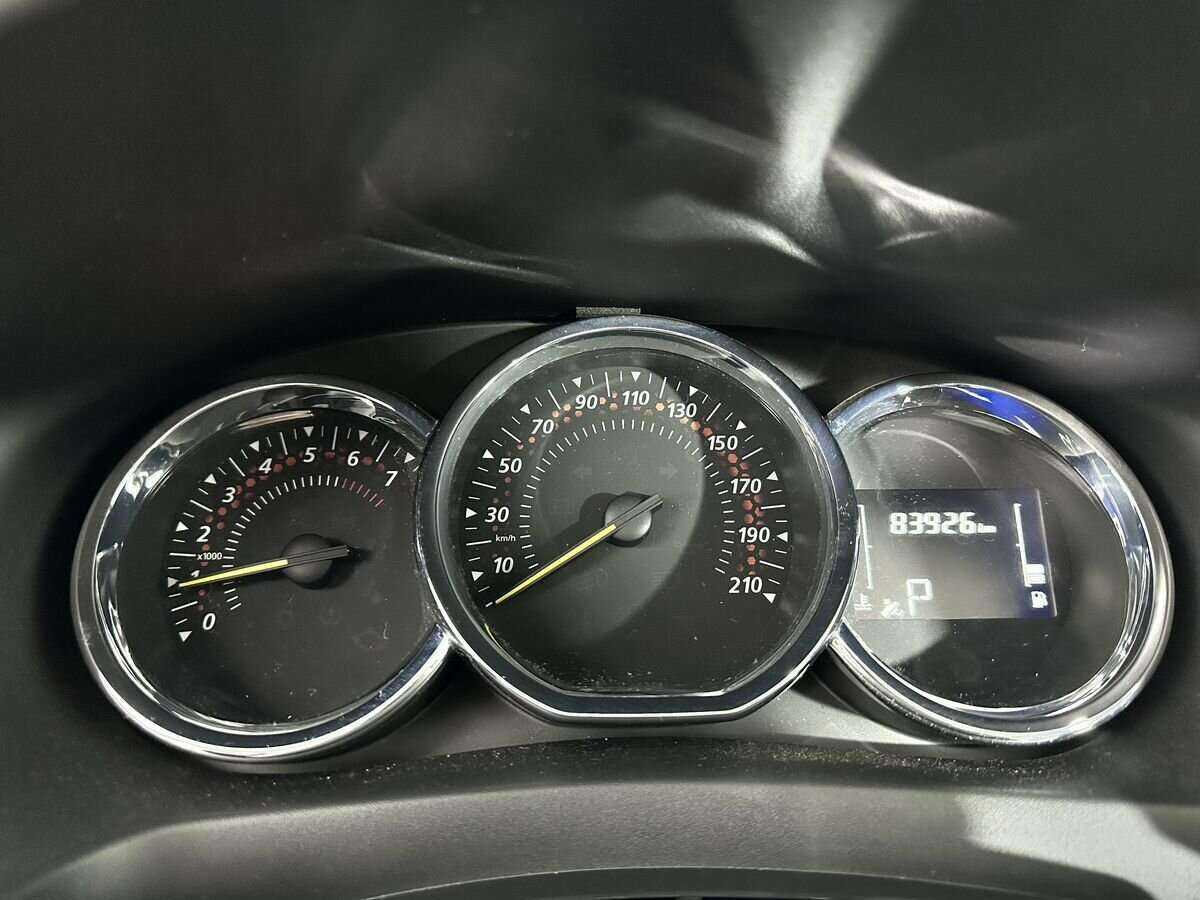 Б/У Рено Сандеро 2019 года. Фото: #10