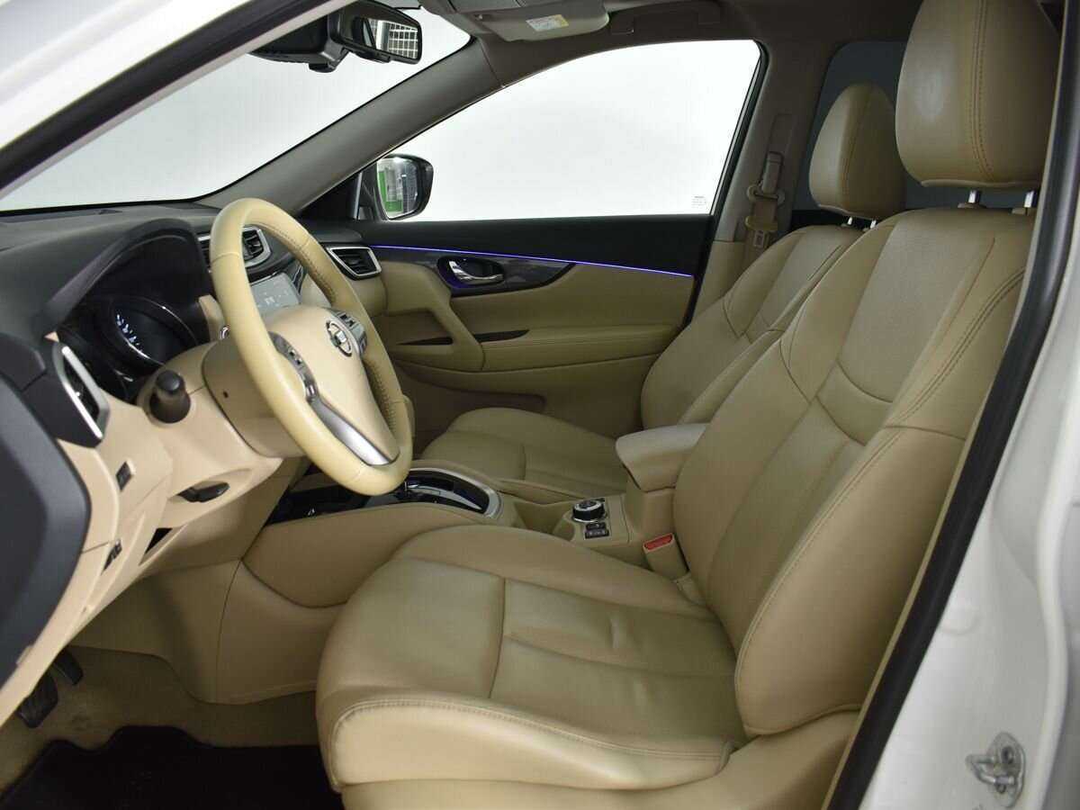 Б/У Ниссан Икс-Трейл 2016 года. Фото: #7