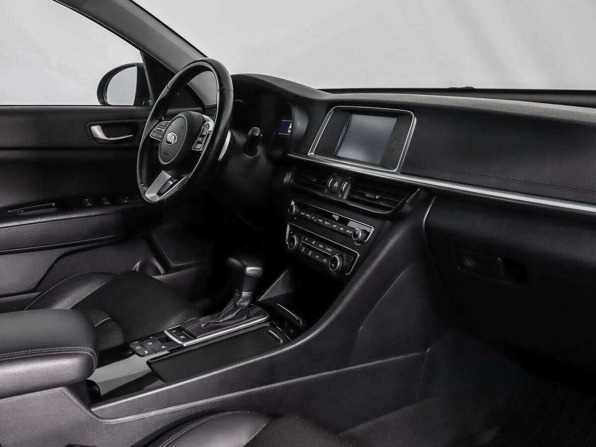 Б/У Киа Оптима 2018 года. Фото: #13