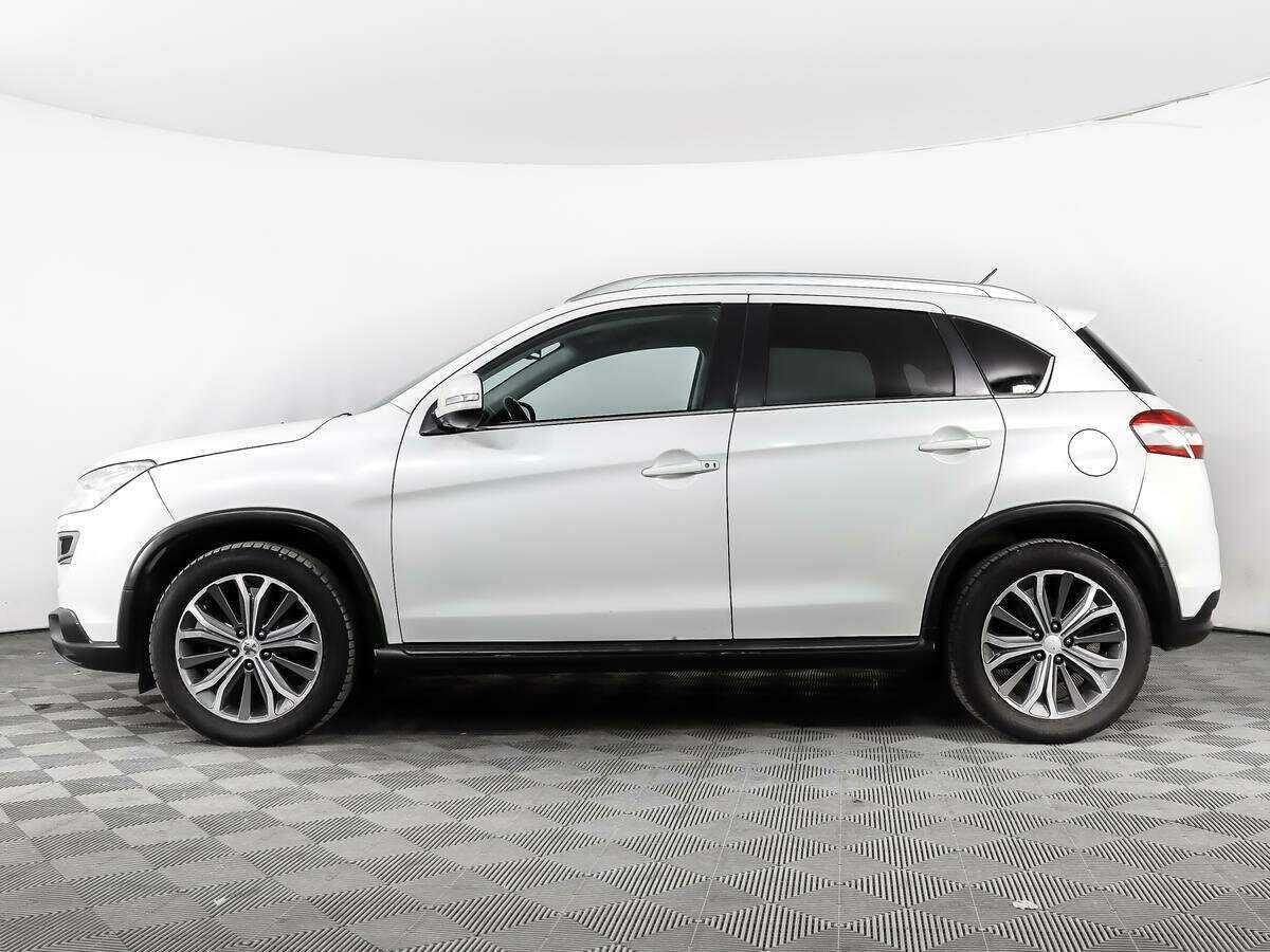 Б/У Пежо 4008 2012 года. Фото: #7