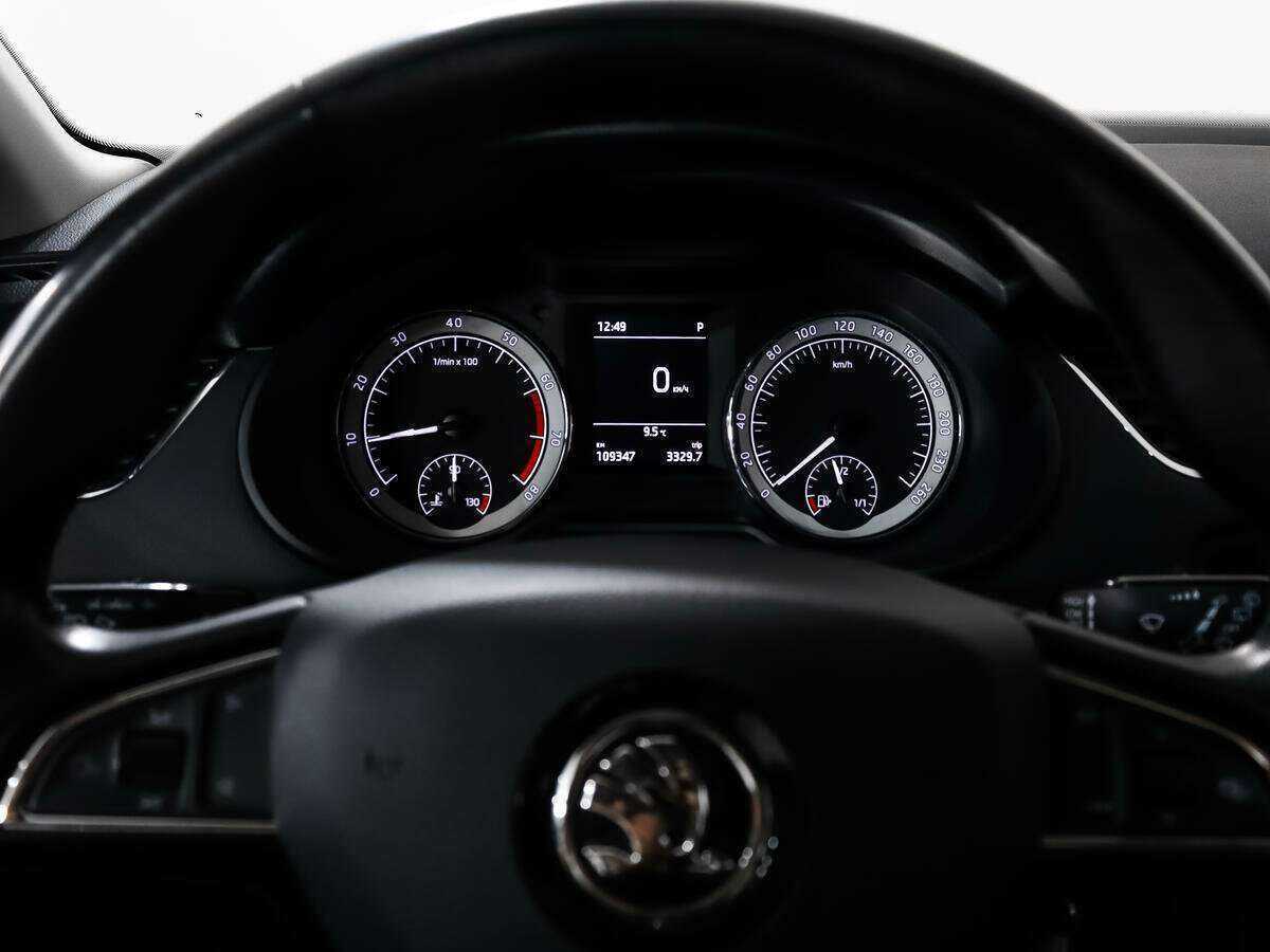 Б/У Шкода Октавия 2019 года. Фото: #13