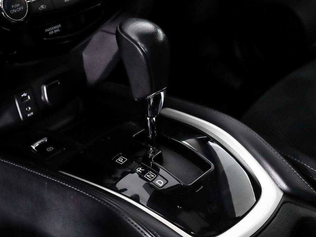 Б/У Ниссан Икс-Трейл 2016 года. Фото: #9