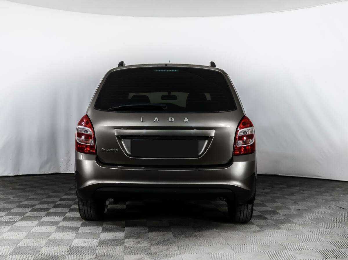 Б/У Лада (ВАЗ) Гранта 2021 года. Фото: #5