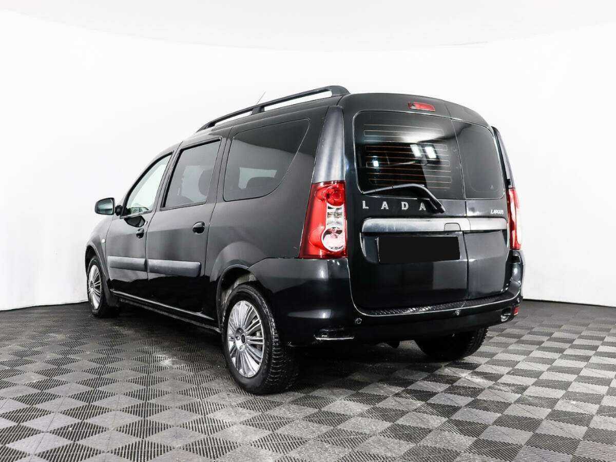 Б/У Лада (ВАЗ) Ларгус 2017 года. Фото: #5