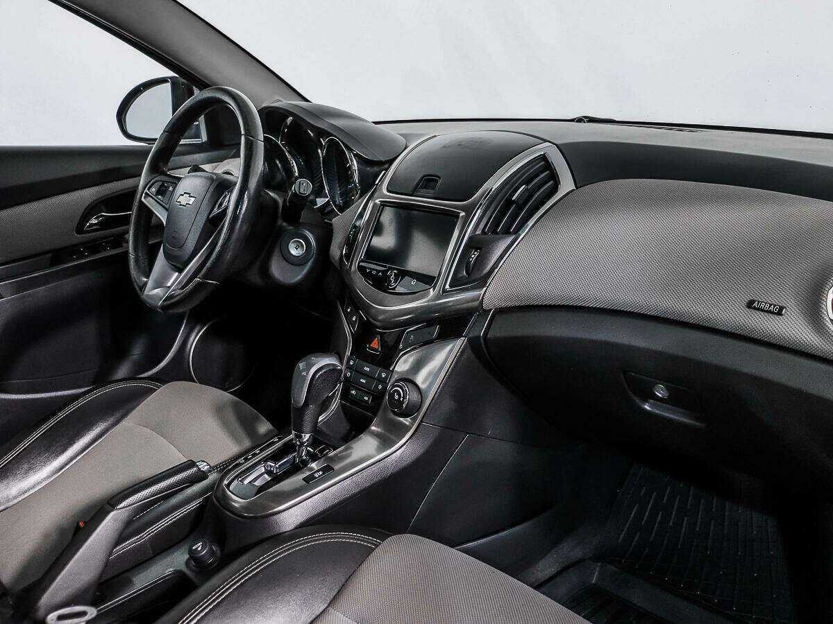 Б/У Шевроле Круз 2013 года. Фото: #10