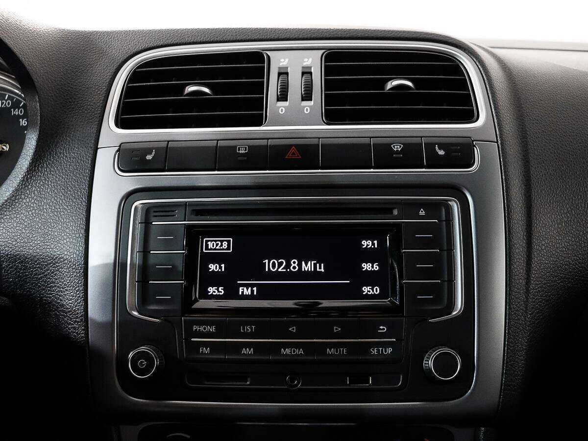 Б/У Фольксваген Поло 2016 года. Фото: #14